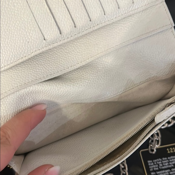 Chanel White Caviar Leather Wallet with Unbranded Silver Crossbody Chain - Picture 10 of 16